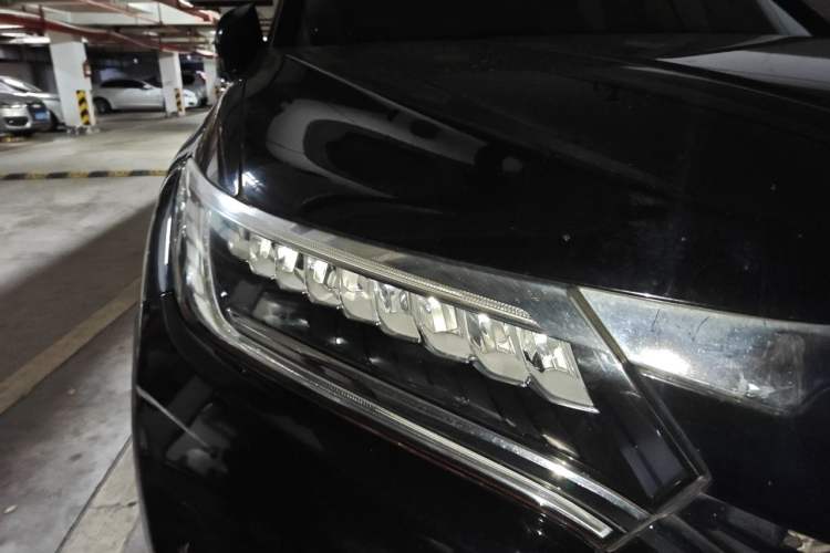 Used Honda UR-V 2017 370TURBO Four-Wheel Drive Prestige Edition China V Right Front Headlight