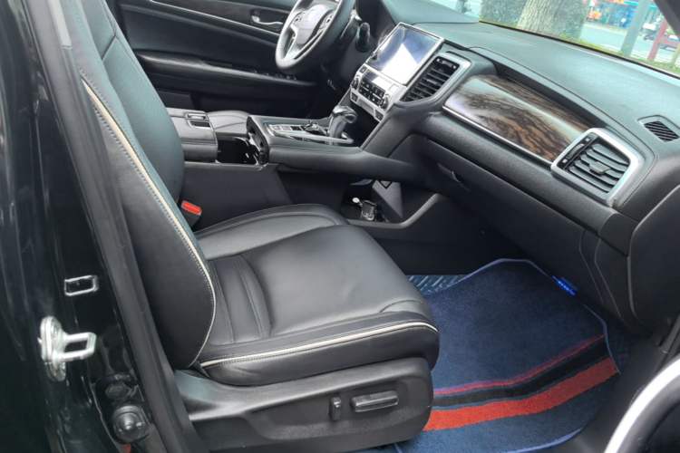 Used Honda UR-V 2017 240TURBO Two-Wheel Drive Luxury Edition China V Right Front Seat