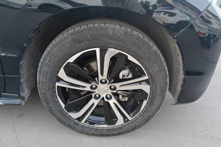Used Honda UR-V 2017 370TURBO Four-Wheel Drive Prestige Edition China V Right Front Wheel Hub