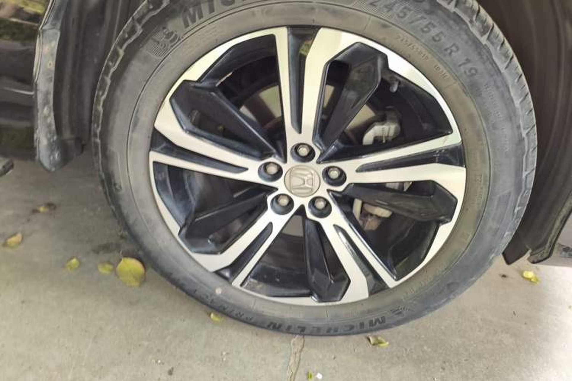 Used Honda UR-V 2017 370TURBO Four-Wheel Drive Prestige Edition China V Right Front Wheel Hub