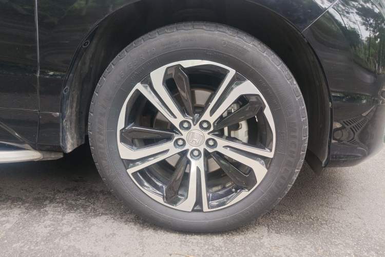 Used Honda UR-V 2017 370TURBO 2WD Prestige Edition China V Right Front Wheel Hub