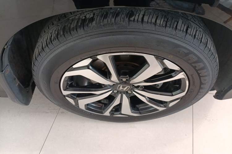 Used Honda UR-V 2017 240TURBO Two-Wheel Drive Luxury Edition China V Right Front Wheel Hub