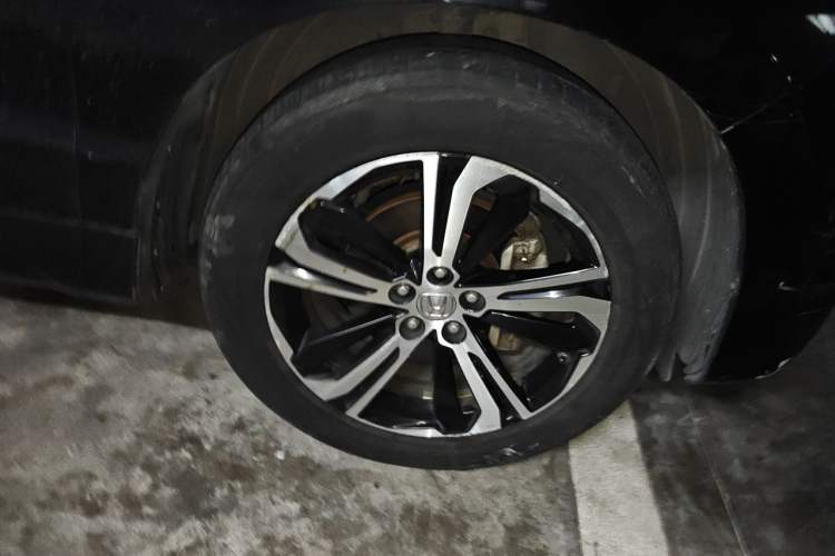 Used Honda UR-V 2017 370TURBO Four-Wheel Drive Prestige Edition China V Right Front Wheel Hub