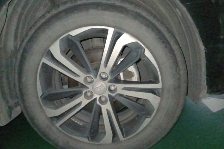 Used Honda UR-V 2017 370TURBO 2WD Prestige Edition China V Right Front Wheel Hub