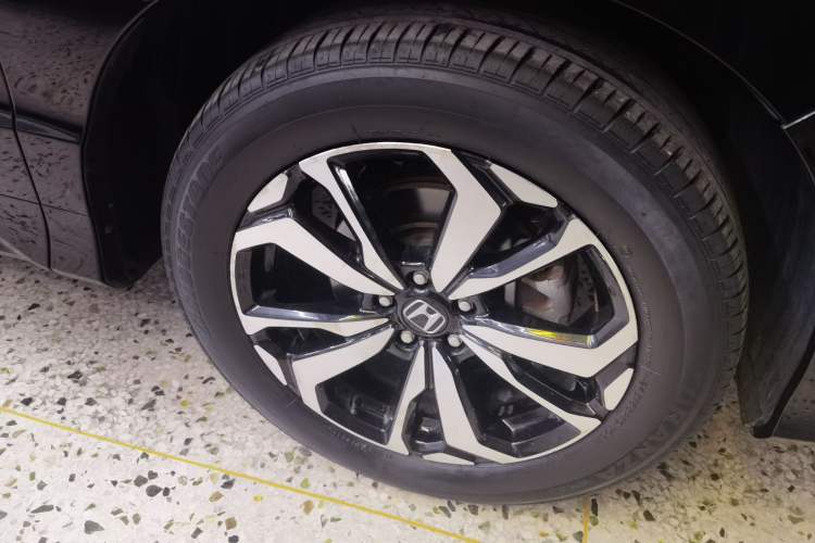 Used Honda UR-V 2017 240TURBO Two-Wheel Drive Classic Edition China V Right Front Wheel Hub