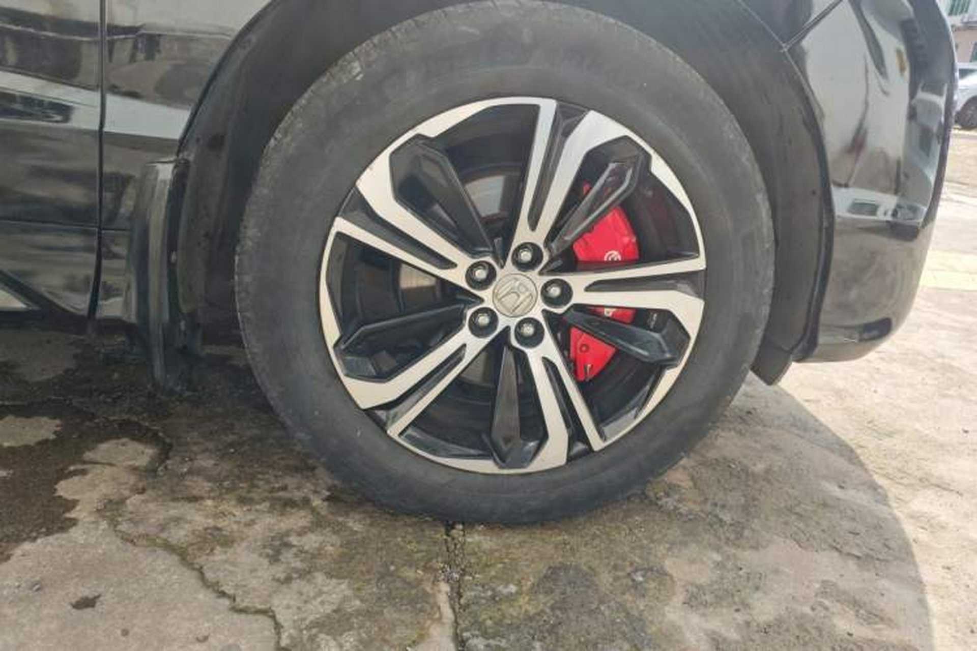 Used Honda UR-V 2017 370TURBO 2WD Prestige Edition China V Right Front Wheel Hub