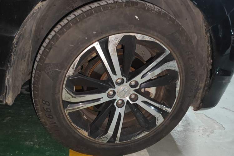 Used Honda UR-V 2017 370TURBO Four-Wheel Drive Prestige Edition China V Right Front Wheel Hub