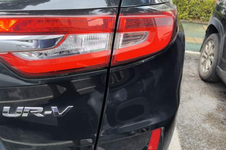 Used Honda UR-V 2017 240TURBO Two-Wheel Drive Luxury Edition China V Right Rear Taillight