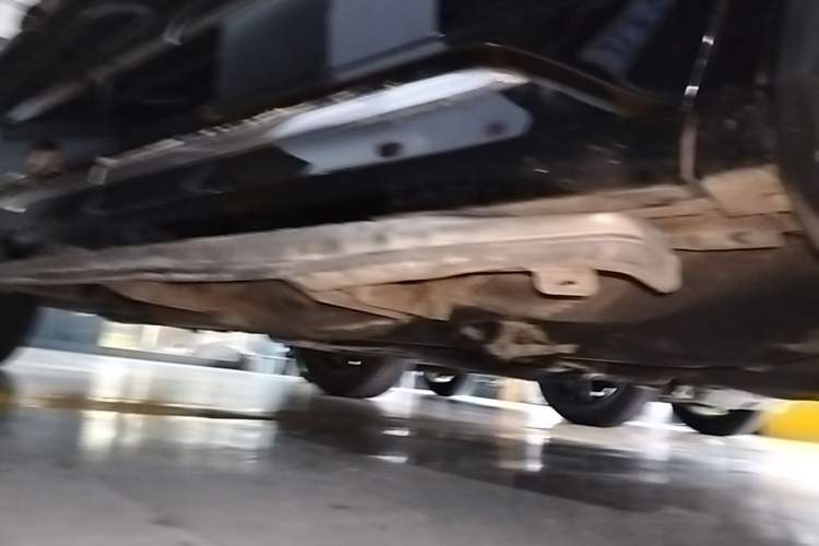 Used Honda UR-V 2017 370TURBO 2WD Prestige Edition China V Right Side Sill