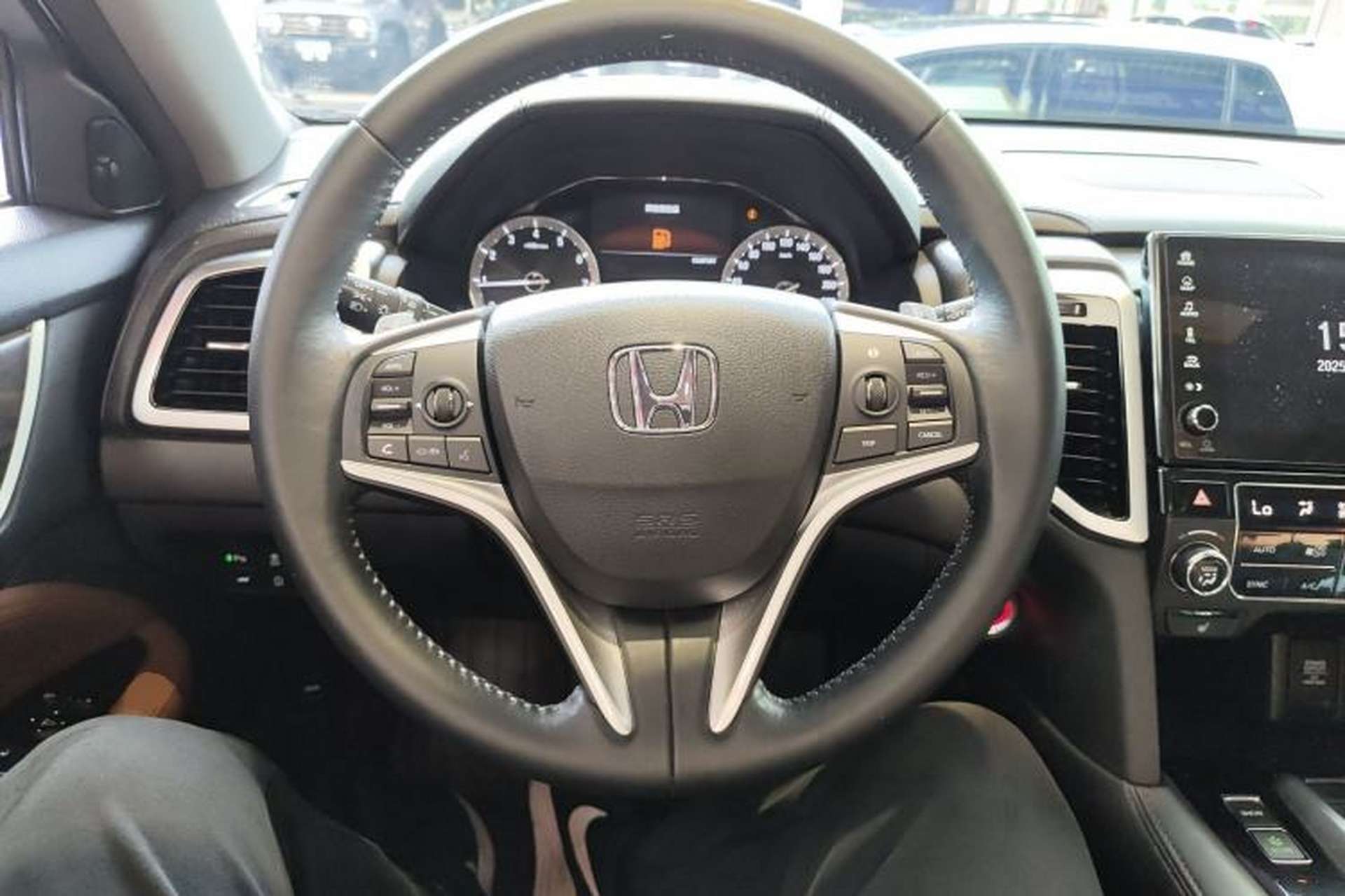 Used Honda UR-V 2017 370TURBO Four-Wheel Drive Prestige Edition China V Steering Wheel