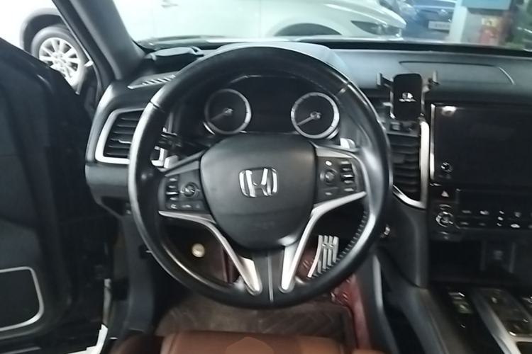Used Honda UR-V 2017 370TURBO 2WD Prestige Edition China V Steering Wheel