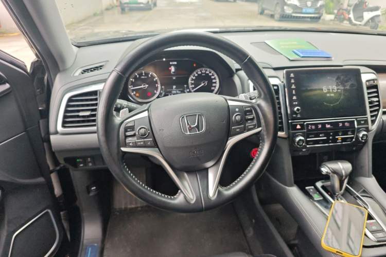 Used Honda UR-V 2017 240TURBO Two-Wheel Drive Luxury Edition China V Steering Wheel
