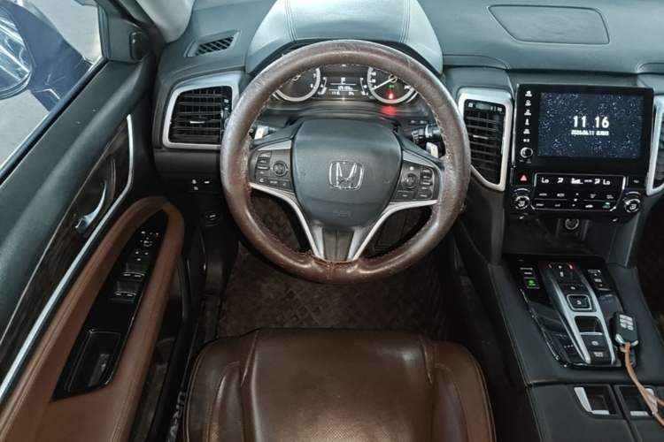 Used Honda UR-V 2017 370TURBO 2WD Prestige Edition China V Steering Wheel
