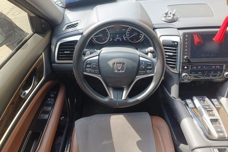 Used Honda UR-V 2017 370TURBO 2WD Prestige Edition China V Steering Wheel