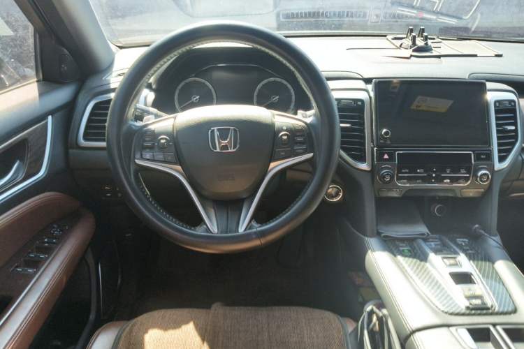 Used Honda UR-V 2017 370TURBO Four-Wheel Drive Prestige Edition China V Steering Wheel