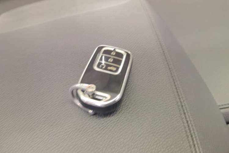Used Honda UR-V 2017 240TURBO Two-Wheel Drive Classic Edition China V Vehicle Key