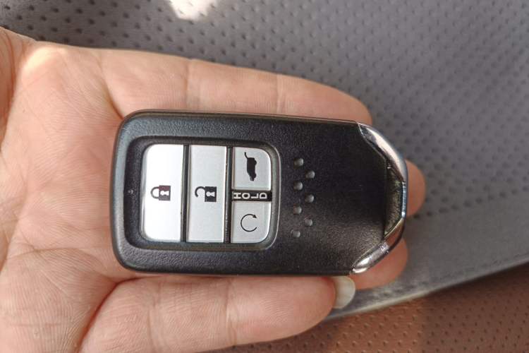 Used Honda UR-V 2017 370TURBO 2WD Prestige Edition China V Vehicle Key