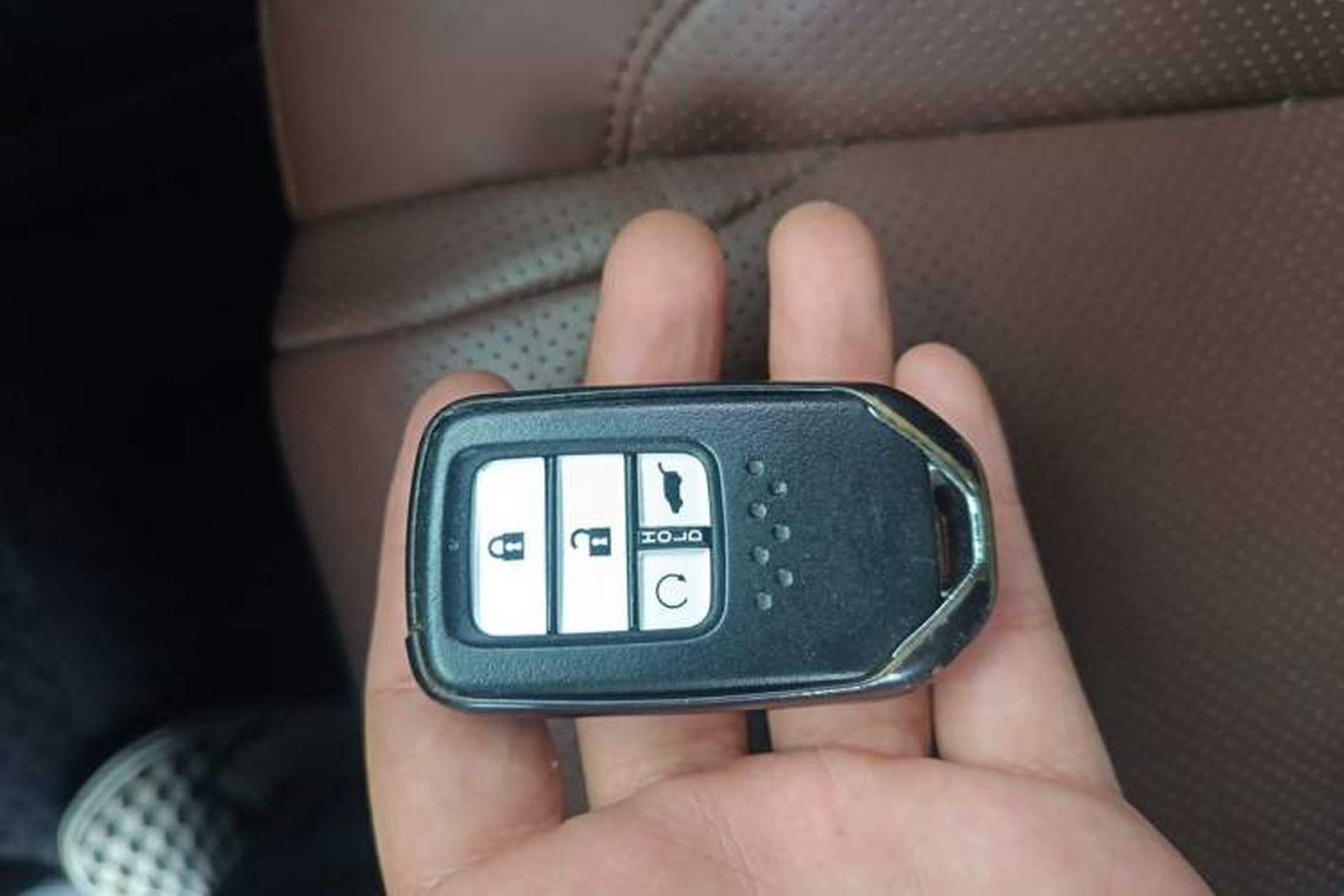 Used Honda UR-V 2017 370TURBO 2WD Prestige Edition China V Vehicle Key