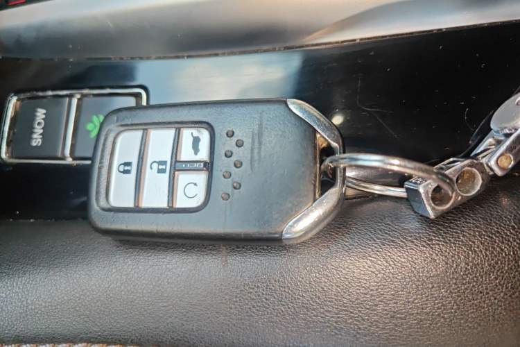 Used Honda UR-V 2017 370TURBO 2WD Prestige Edition China V Vehicle Key