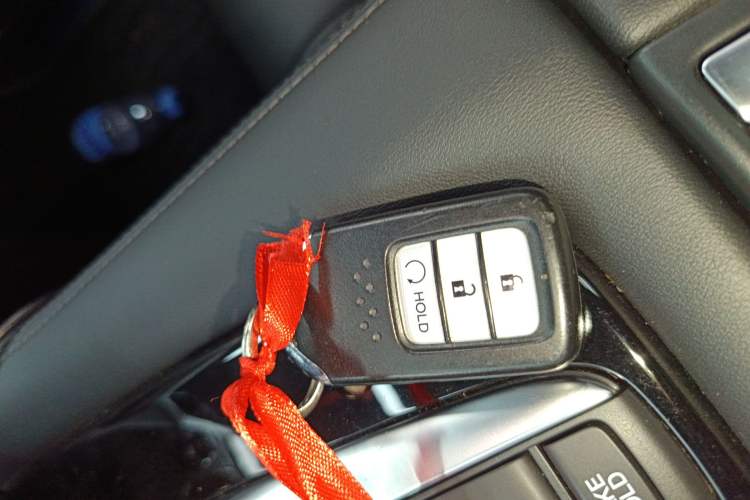 Used Honda UR-V 2017 240TURBO Two-Wheel Drive Classic Edition China VI Vehicle Key