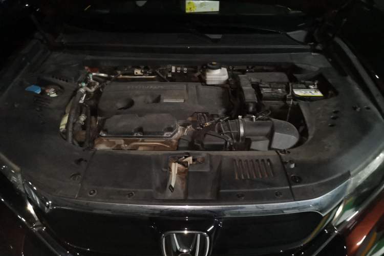 Used Honda UR-V 2017 370TURBO Four-Wheel Drive Prestige Edition China V Engine Bay