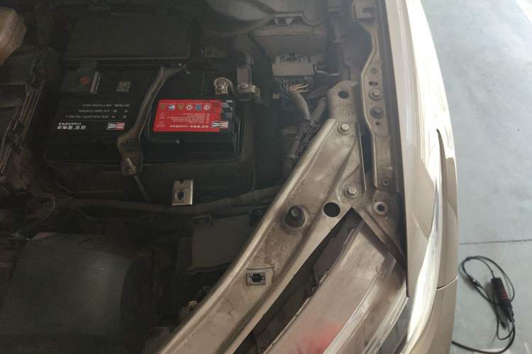 Used Honda UR-V 2017 370TURBO 2WD Prestige Edition China V Engine Bay Left