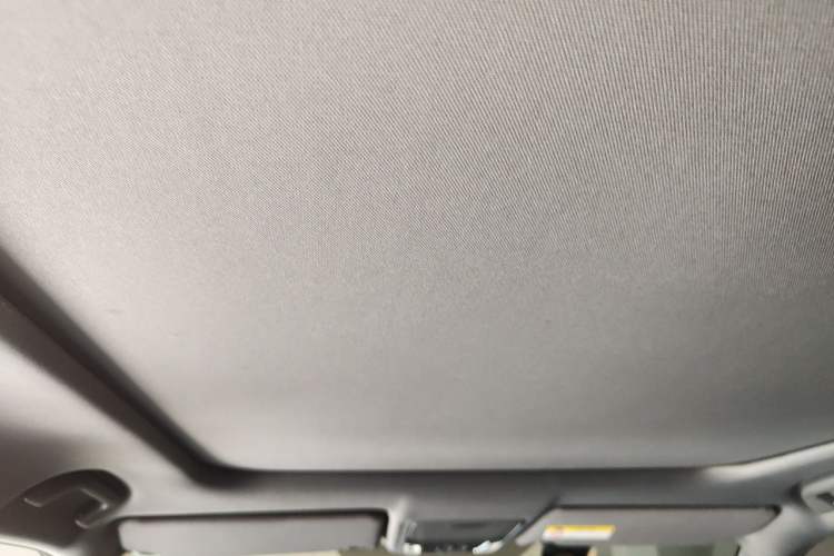 Used Honda UR-V 2017 370TURBO 2WD Prestige Edition China V Headliner