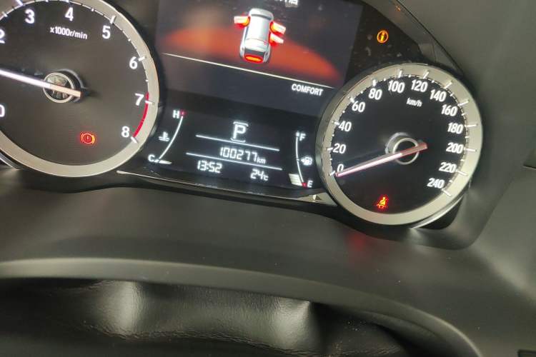 Used Honda UR-V 2017 370TURBO 2WD Prestige Edition China V Odometer Close Up