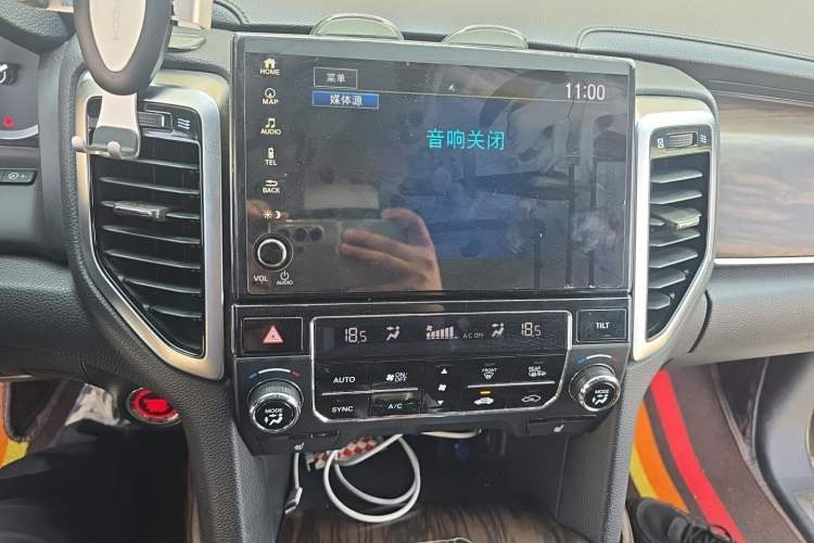 Used Honda UR-V 2017 370TURBO 2WD Prestige Edition China V Audio And AC Panel