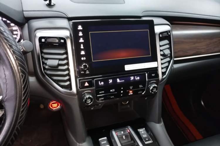 Used Honda UR-V 2017 370TURBO 2WD Prestige Edition China V Audio And AC Panel