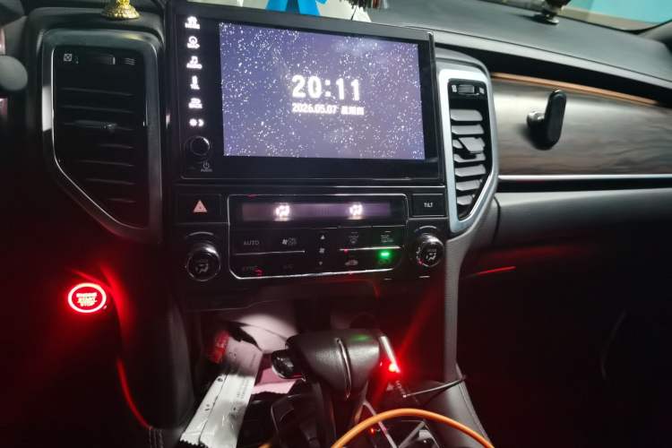 Used Honda UR-V 2017 240TURBO Two-Wheel Drive Luxury Edition China V Audio And AC Panel