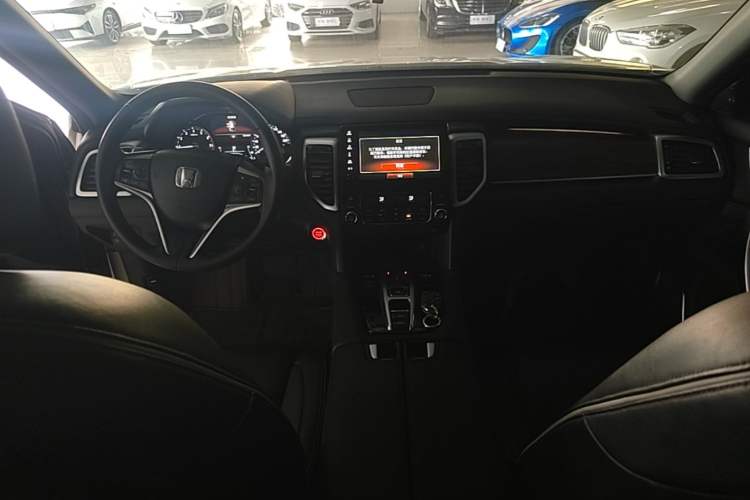Used Honda UR-V 2017 370TURBO 2WD Prestige Edition China V Center Console