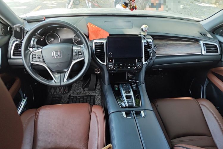 Used Honda UR-V 2017 370TURBO 2WD Prestige Edition China V Center Console