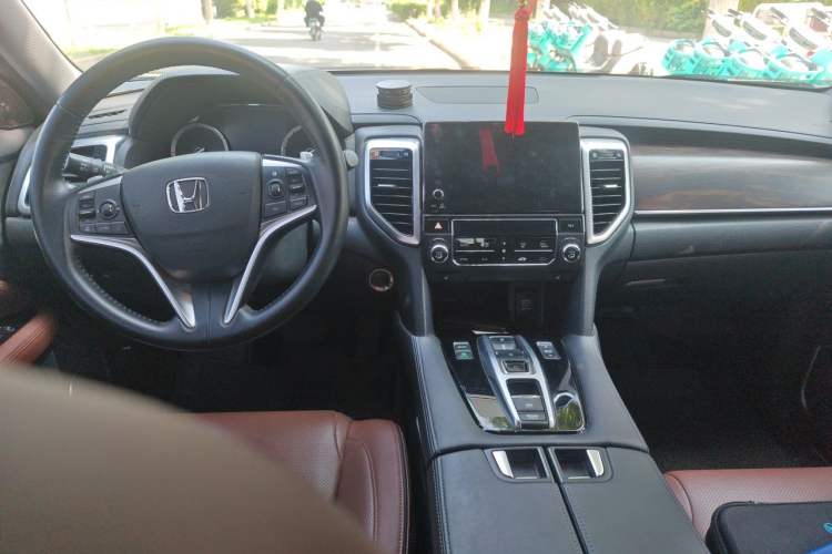 Used Honda UR-V 2017 370TURBO 2WD Prestige Edition China V Center Console