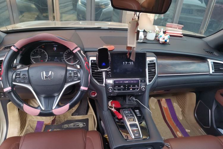Used Honda UR-V 2017 370TURBO Four-Wheel Drive Prestige Edition China V Center Console
