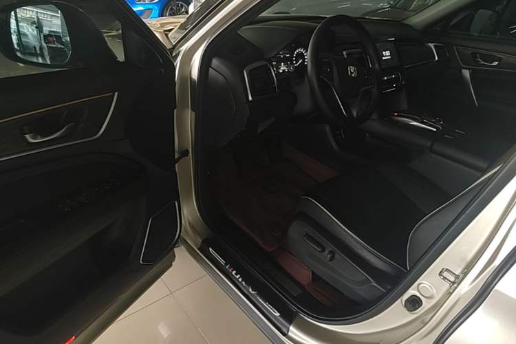Used Honda UR-V 2017 370TURBO 2WD Prestige Edition China V Driver Seat