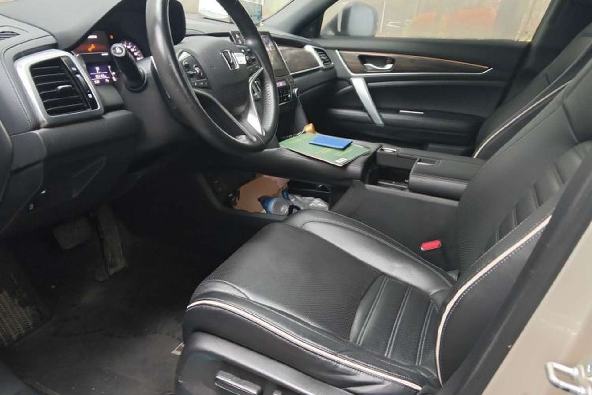 Used Honda UR-V 2017 370TURBO 2WD Prestige Edition China V Driver Seat
