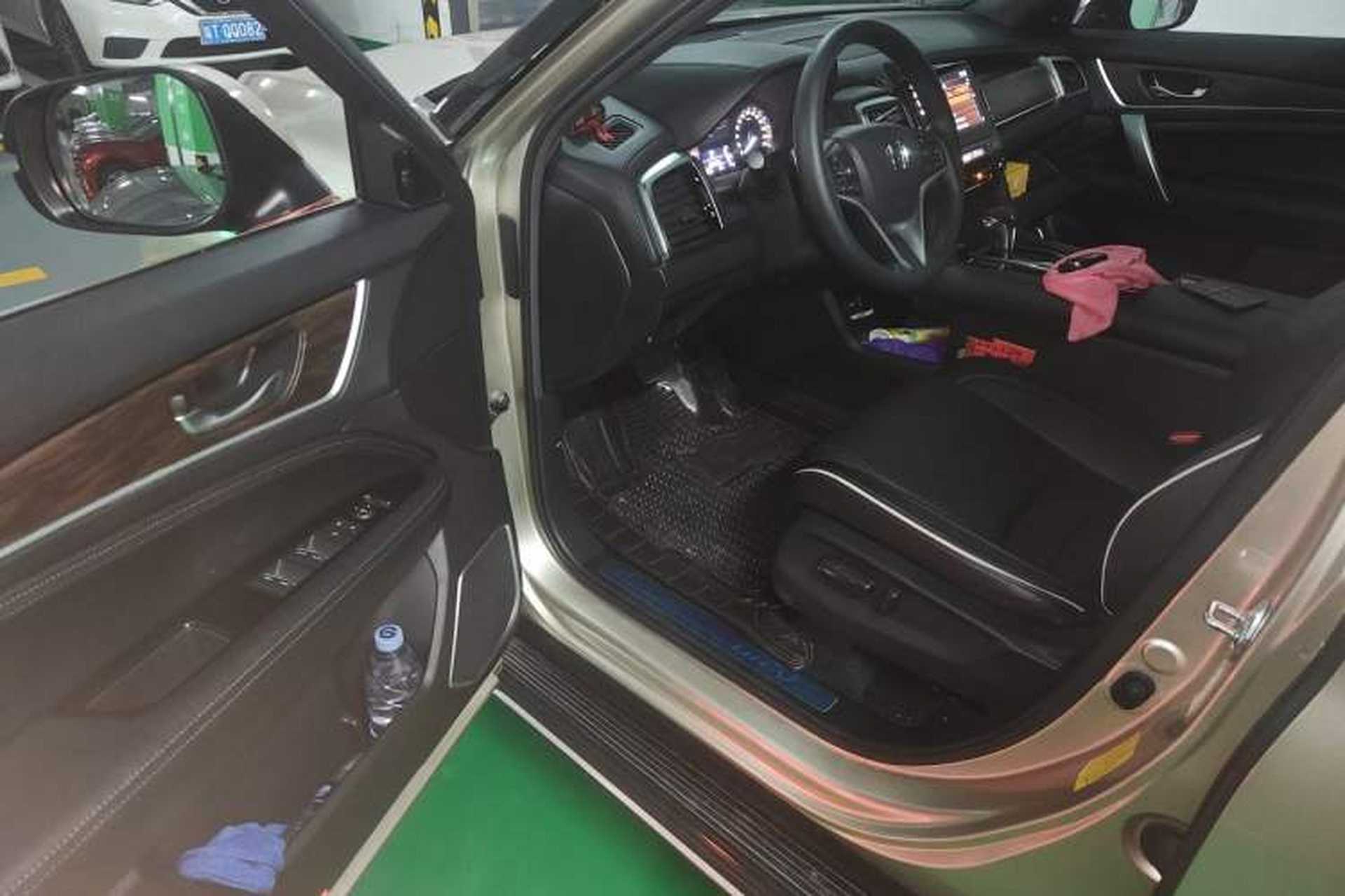Used Honda UR-V 2017 240TURBO Two-Wheel Drive Classic Edition China V Driver Seat