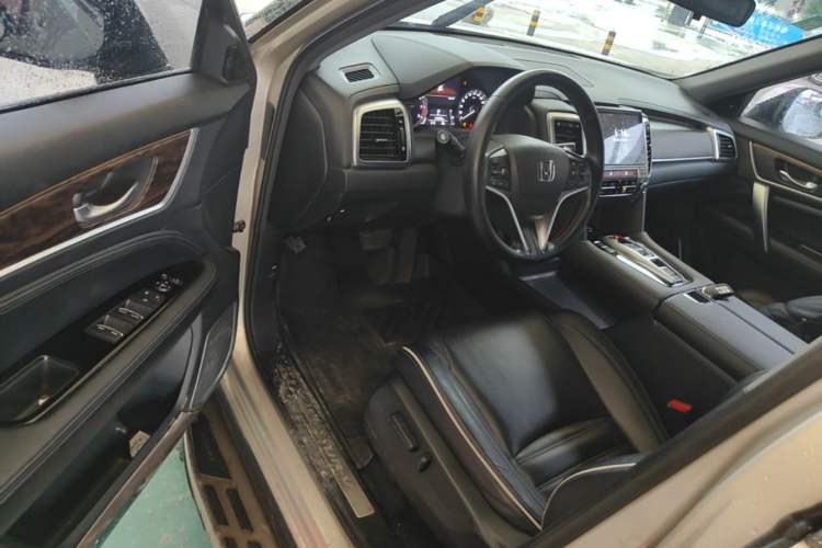 Used Honda UR-V 2017 370TURBO 2WD Prestige Edition China V Driver Seat