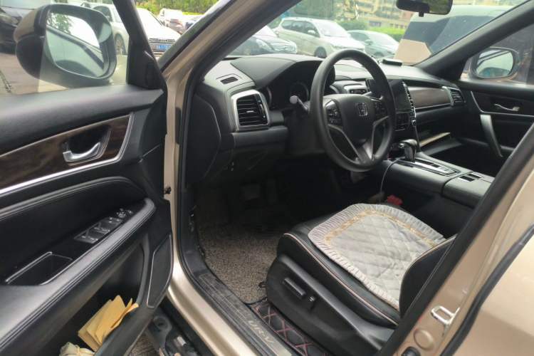 Used Honda UR-V 2017 240TURBO Two-Wheel Drive Classic Edition China V Driver Seat