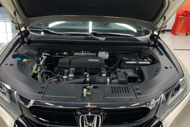Used Honda UR-V 2017 240TURBO Two-Wheel Drive Classic Edition China V Engine Bay