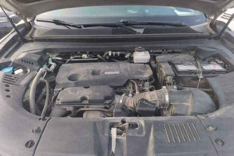 Used Honda UR-V 2017 370TURBO 2WD Prestige Edition China V Engine Bay