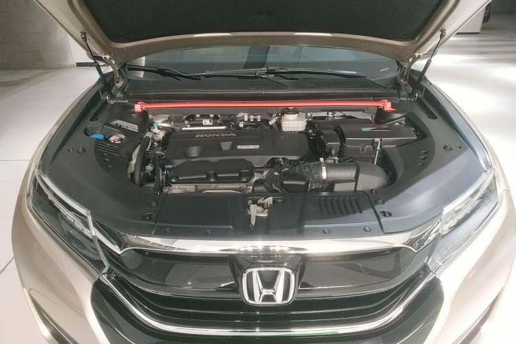 Used Honda UR-V 2017 370TURBO 2WD Prestige Edition China V Engine Bay