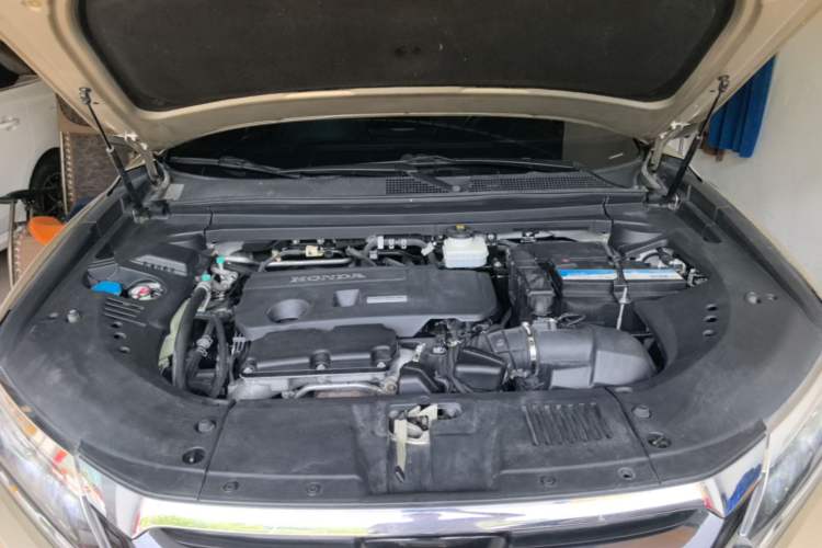Used Honda UR-V 2017 370TURBO 2WD Prestige Edition China V Engine Bay