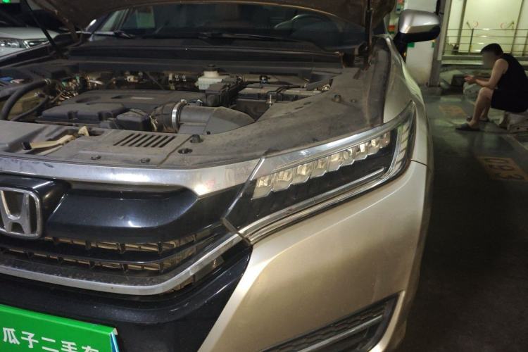 Used Honda UR-V 2017 370TURBO Four-Wheel Drive Prestige Edition China V Engine Bay Left