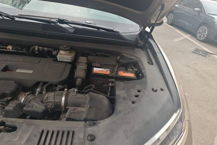 Used Honda UR-V 2017 370TURBO 2WD Prestige Edition China V Engine Bay Left