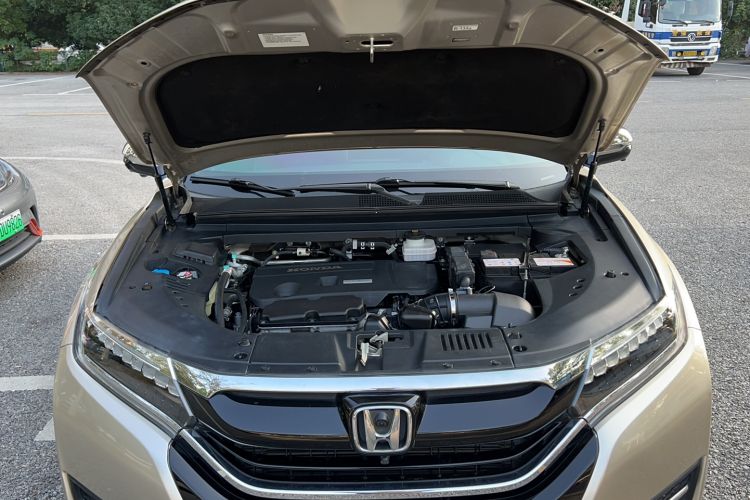 Used Honda UR-V 2017 370TURBO Four-Wheel Drive Prestige Edition China V Engine Bay