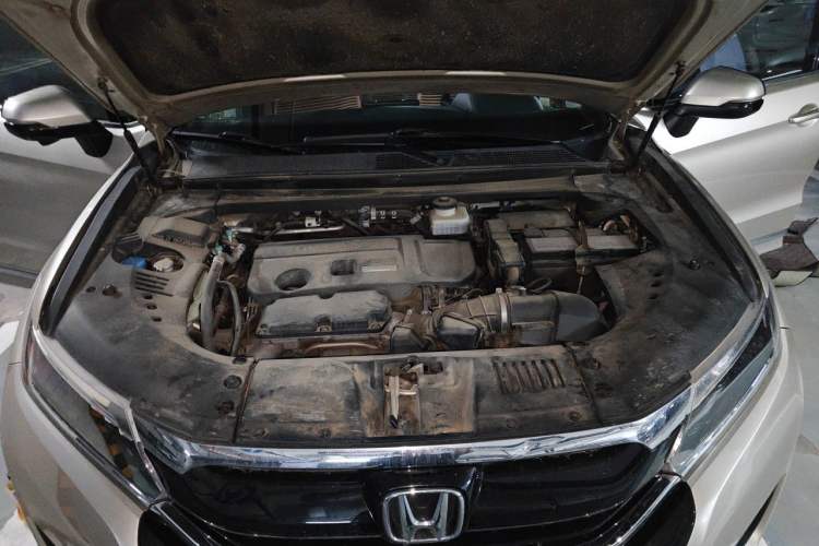 Used Honda UR-V 2017 370TURBO Four-Wheel Drive Prestige Edition China V Engine Bay
