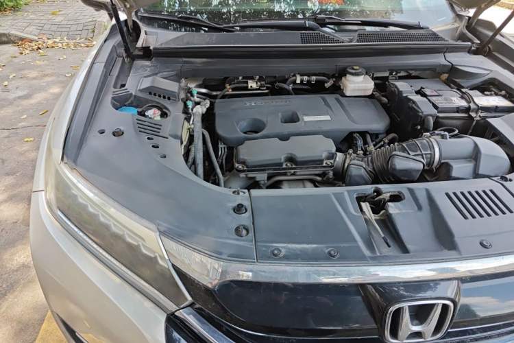 Used Honda UR-V 2017 370TURBO 2WD Prestige Edition China V Engine Bay Right