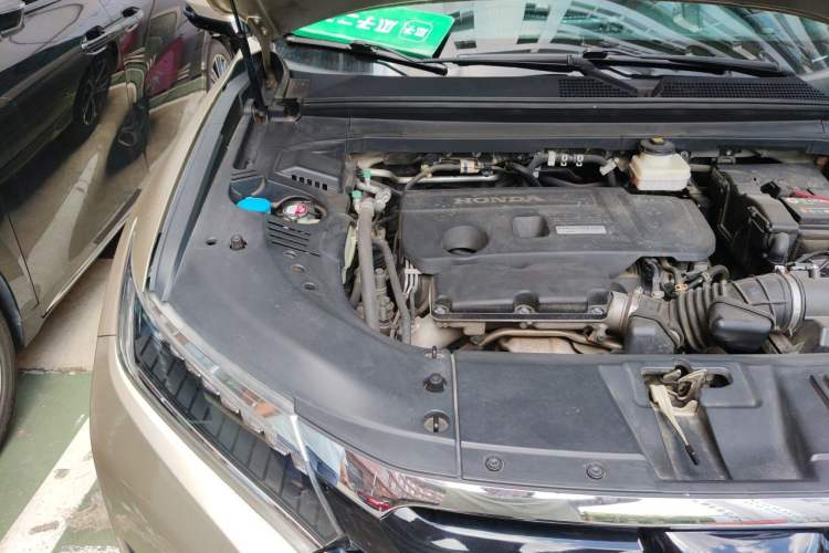 Used Honda UR-V 2017 370TURBO 2WD Prestige Edition China V Engine Bay Right